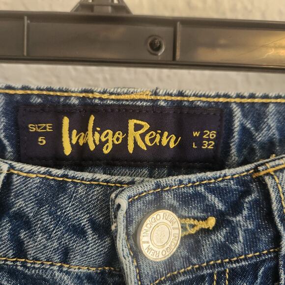 Indigo Rain Women's size 5 Skater High Rise Wide Leg Distressed‎ Jeans NWT - Picture 2 of 5